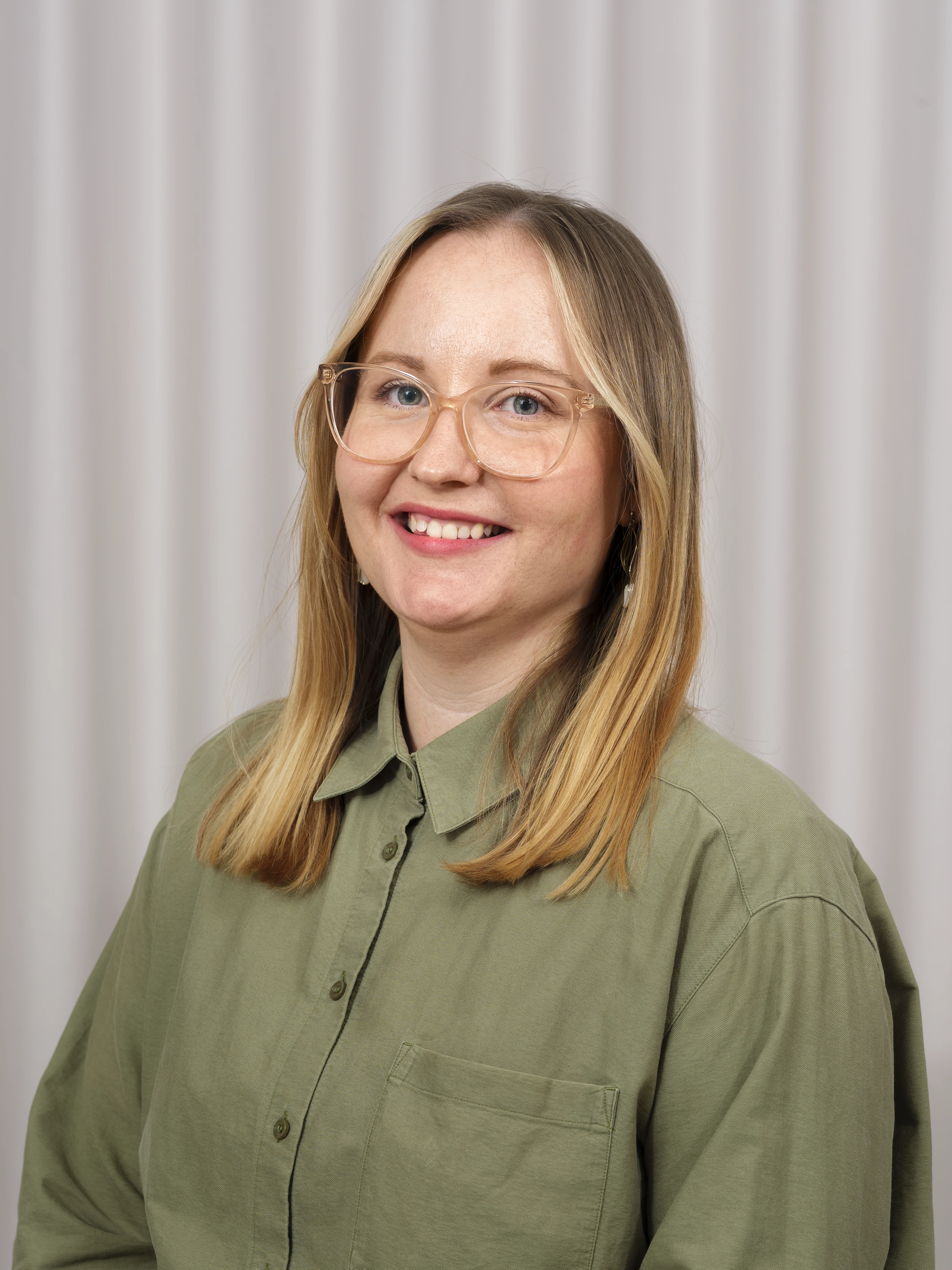Frida, egenvårdsrådgivare och webbredaktör på Apoteket.