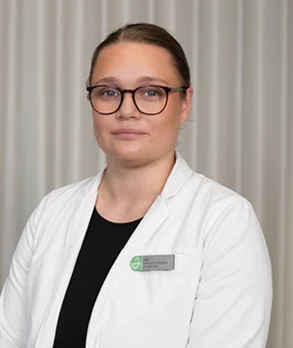 Julia, legitimerad apotekare.